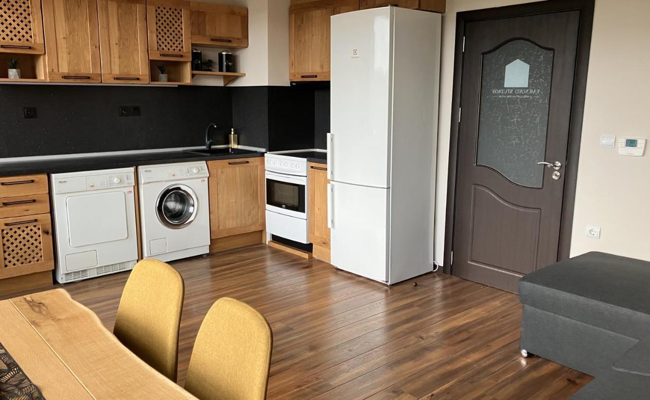 Tarnovo Studios City Center Велико Търново Екстериор снимка